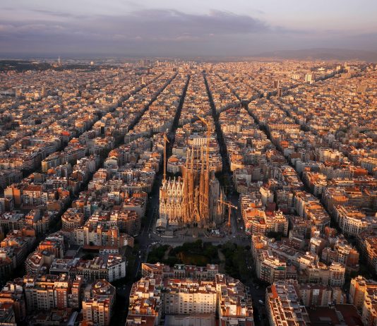 Manifesta 15 nel 2024, in Catalogna. Ecco l’annuncio ufficiale