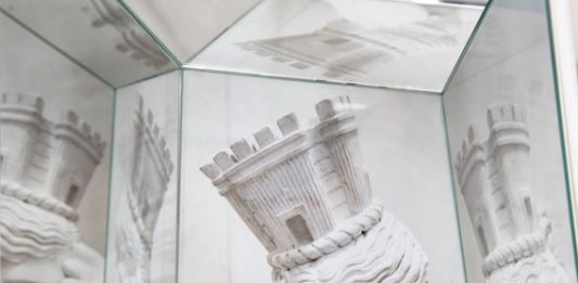 Chiara Dynys – Galleria Casamadre Arte Contemporanea