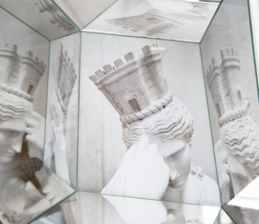 Chiara Dynys – Galleria Casamadre Arte Contemporanea