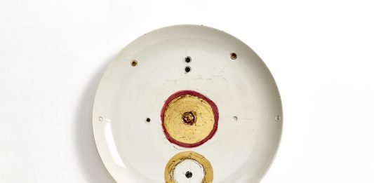 Mollino, Scarpa, Sottsass: Il Ponte chiude col Design Ettore Sottsass Piatto della serie "Shiva". Pezzo unico Valutazione: € 12.000 – 15.000 Il Ponte Casa d'Aste