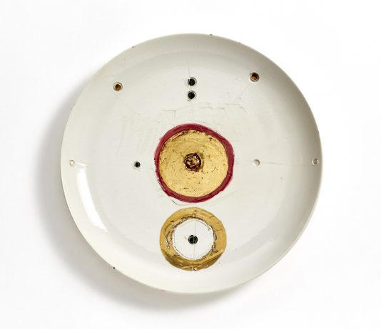 Mollino, Scarpa, Sottsass: Il Ponte chiude col Design Ettore Sottsass Piatto della serie "Shiva". Pezzo unico Valutazione: € 12.000 – 15.000 Il Ponte Casa d'Aste