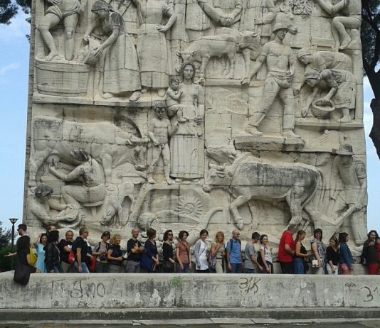 Hidden Histories, oggi online con Daniela Ortiz e il collettivo Stalker