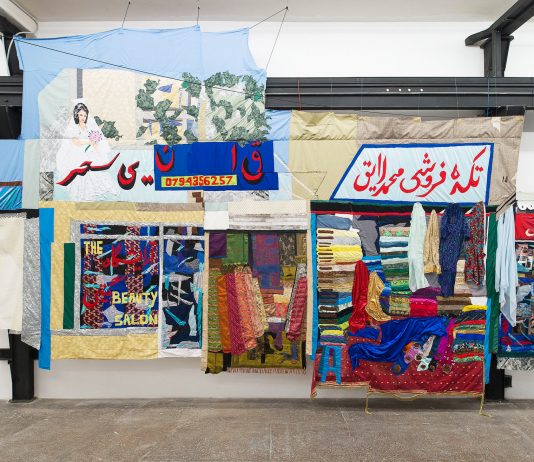 Intessendo la trama dei ricordi con Hangama Amiri, alla galleria T293