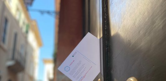 C-Art-Off-Line: una cartolina per vivere l’arte offline. Intervista a Mirko Rizzi