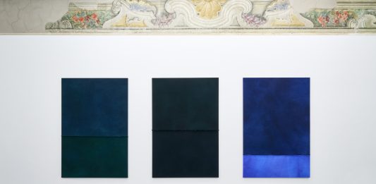 ‘Electro Glide in Blue’: Hermann Bergamelli alla A+B Gallery, Brescia