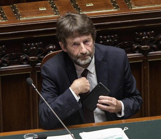 Un tavolo permanente per i lavoratori della cultura: c’è il decreto