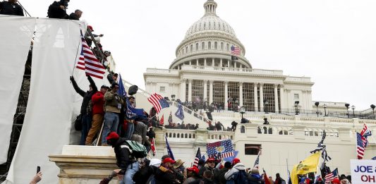 I cimeli dell’assalto al Campidoglio, nella collezione dello Smithsonian Museum