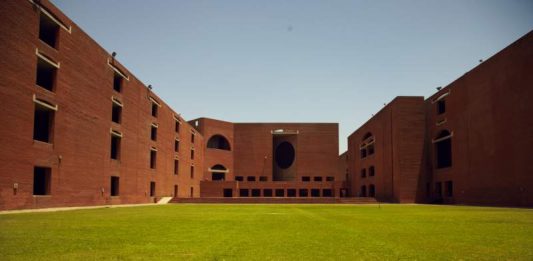 In India, la demolizione dell’IIMA di Louis Kahn apre una questione architettonica