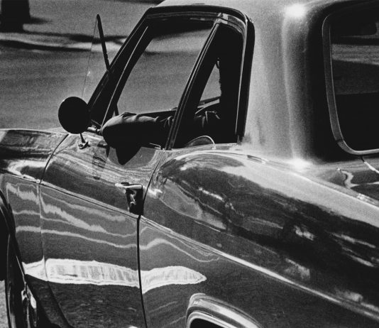 Metropolis: storie urbane in bianco e nero, negli scatti di Renato D’Agostin