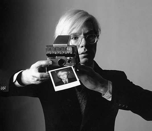 Alla Galerie Italienne, una mostra online sulle fotografie di Andy Warhol