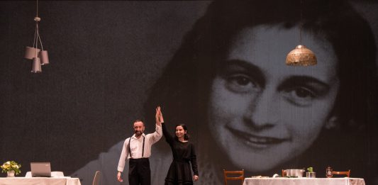 Il diario di Anna Frank, dal teatro al docufilm in streaming