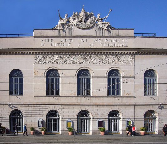 Le manovre della Cultura, nelle piazze di tutta Italia e nel Palazzo