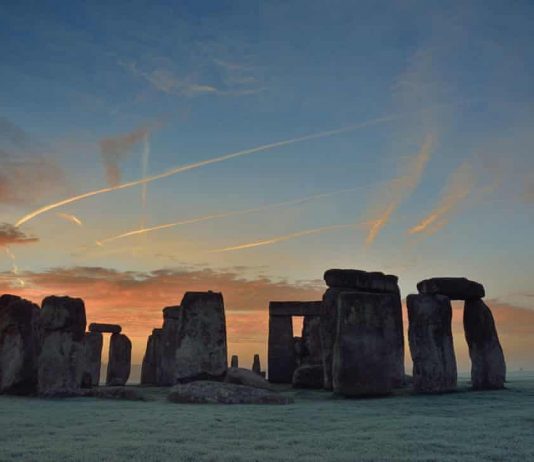 Gli scavi per il tunnel nei pressi del sito di Stonehenge riportano alla luce nuovi reperti