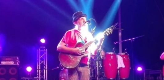 La Bandabardò e il vecchio fricchettone: addio a Erriquez erriquez Bandabardo