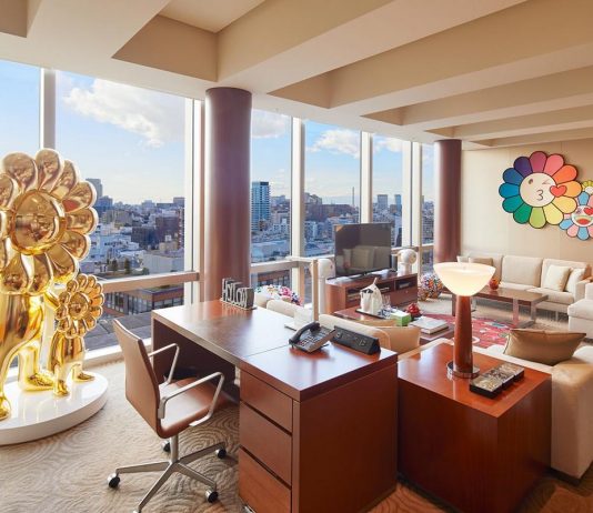Dall’orologio alla suite di lusso, ecco le ultime collaborazioni di Takashi Murakami
