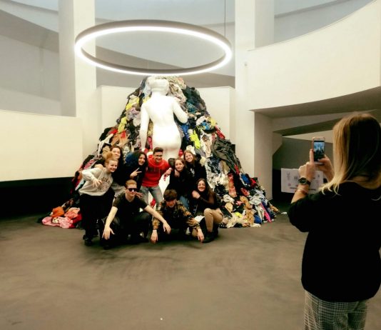 Percorsi di cittadinanza culturale, alla school di Pesci fuor d’acqua