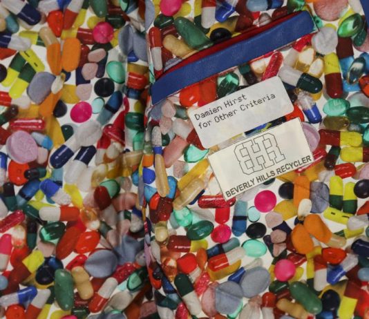 Virgil Abloh lancia un’asta con la capsule di Damien Hirst e Tetsuzo Okubo