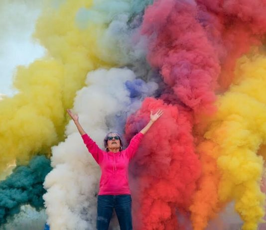 Annullata la performance di Judy Chicago per Desert X: troppi rischi ambientali Judy Chicago. Courtesy Donald Woodman, courtesy the Artist Rights Society.