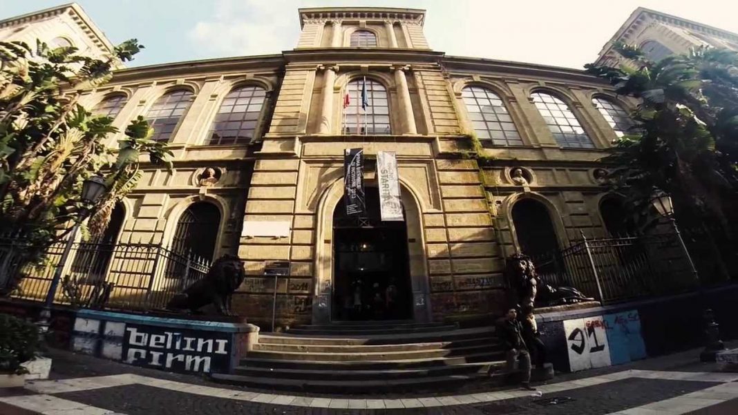accademia napoli occupata