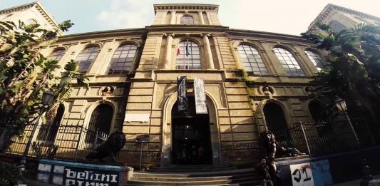 L’Accademia di Napoli occupata: “L’arte in DAD non si può fare” accademia napoli occupata