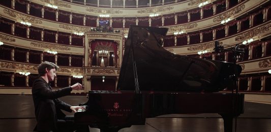 Come rispondere a tono al distanziamento? Intervista a Peter Paul Kainrath