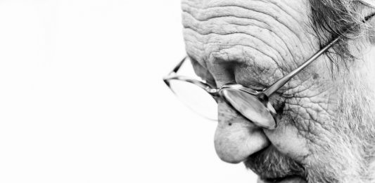 Addio a Turi Simeti: il Covid-19 si porta via un altro grande artista italiano turi simeti morto