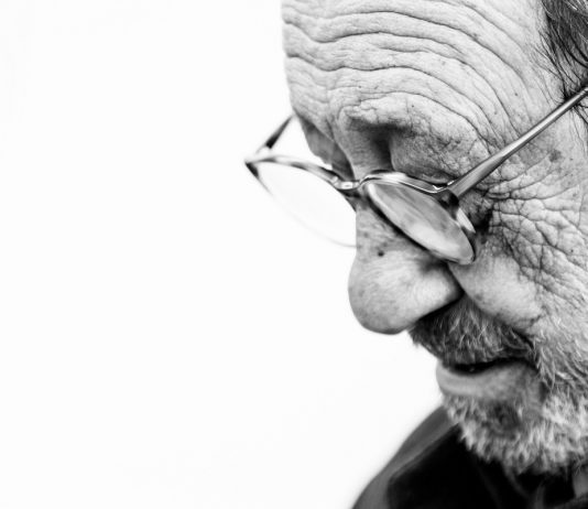 Addio a Turi Simeti: il Covid-19 si porta via un altro grande artista italiano turi simeti morto