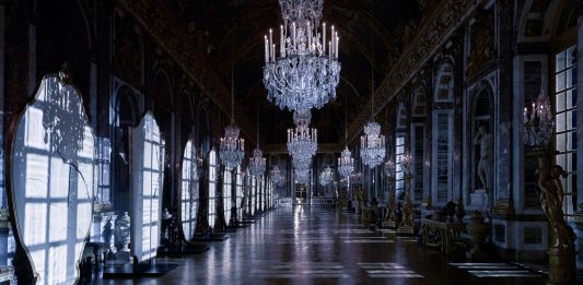 Arte e moda: Dior tra gli specchi di Silvia Giambrone, nella Reggia di Versailles Dior silvia giambrone