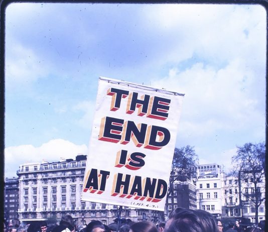 Charta: a Roma, il festival della fotografia nel cuore di San Lorenzo Archive of the Children of God, 2020. Courtesy Alba Zari.