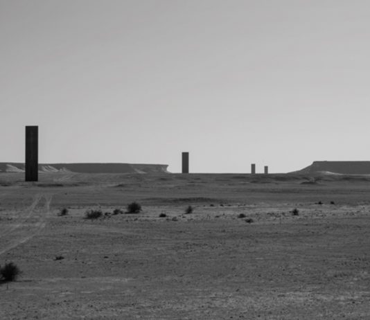 Sei persone sono state arrestate per aver vandalizzato l’opera di Richard Serra in Qatar