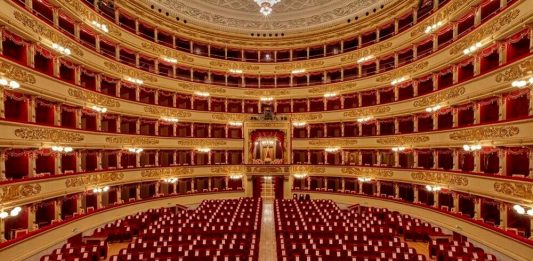 Il Ministro Franceschini spinge per le riaperture di cinema e teatri