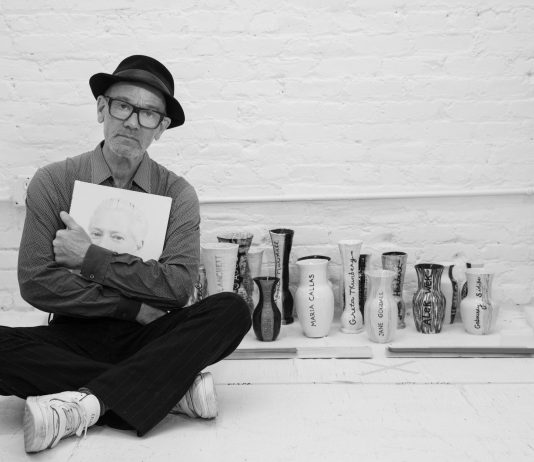 I volti della resilienza, ritratti nel nuovo libro fotografico di Michael Stipe michael stipe libro