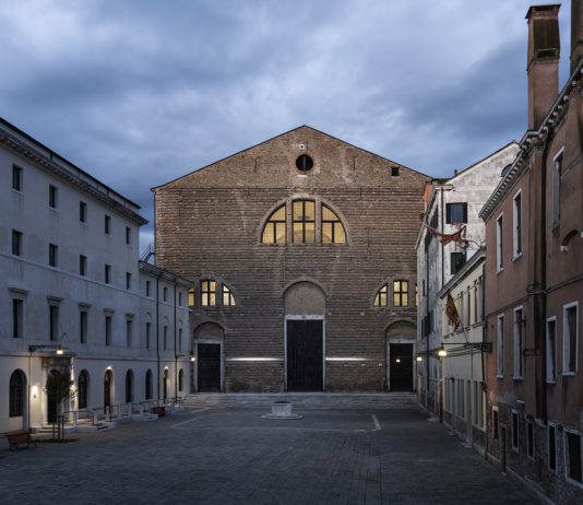 Hybrida Tales by Untitled Association #8: Ocean Space e ULTRASTUDIO