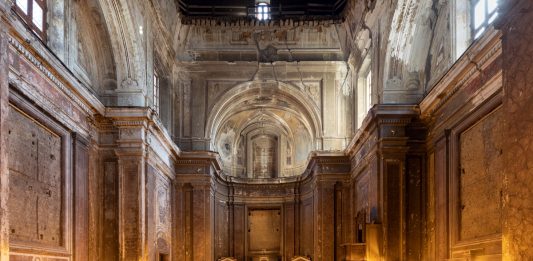 Esploratori di spazi interstellari: Choróbski e Siedlecki alle Scalze di Napoli Choróbski Siedlecki Scalze Napoli