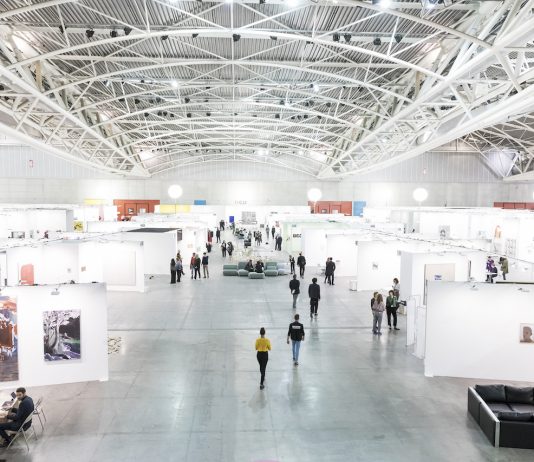 Viva il controtempo! Artissima 2021 torna in presenza Artissima controtempo