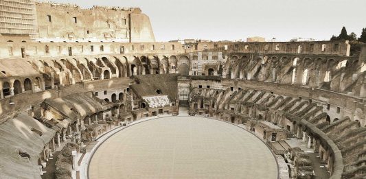 Polemiche sulla nuova arena del Colosseo: soldi investiti male