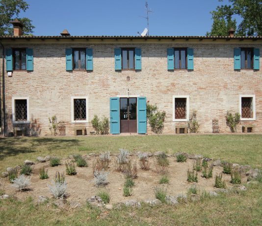 Equidistanze | Residenze Artistiche: il bando. Intervista alle curatrici