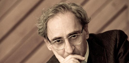 Franco Battiato è morto: se ne va il raffinato sperimentatore del suono e della parola franco battiato morto