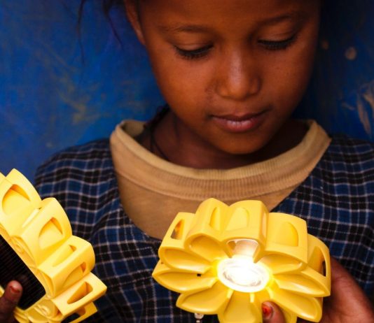 La guida illustrata di Olafur Eliasson alla creazione di un mondo a energia solare guida