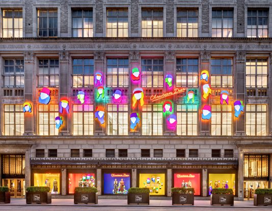 Marco Lodola illumina le 400 boutique Dior in tutto il mondo