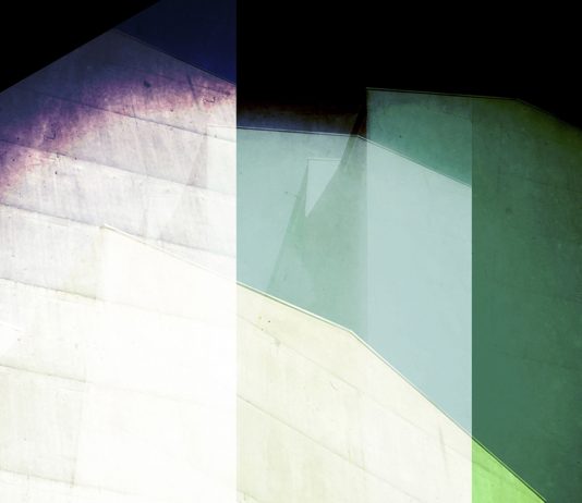 Cattedrali Urbane: le fotografie seriali di Anna Rosati alla B4 di Bologna Anna Rosati galleria b4