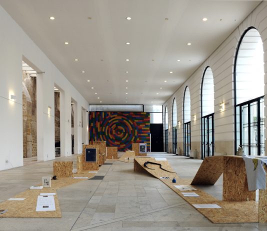 Hybrida Tales by Untitled Association #12: Flip Project e Treti Galaxie