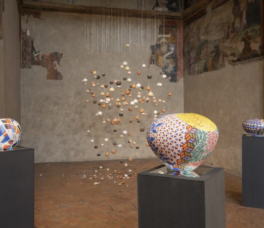 ‘Gravity and Grace’, la personale di Eloisa Gobbo. Le parole dei curatori