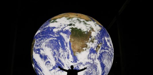 A Milano si immagina un futuro di convivenza e creatività, negli spazi di BASE base milano farout