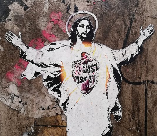 Alessia Babrow contro il Vaticano: la querelle dei francobolli