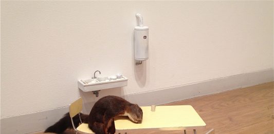 Tutto su Maurizio Cattelan, con il programma su Rai Radio 1 e il nostro dizionario maurizio cattelan radio 1