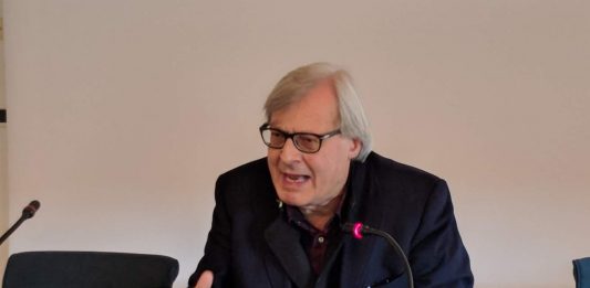 Falsi De Dominicis: Vittorio Sgarbi è stato prosciolto dalle accuse