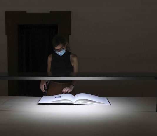 Epifanie in foto: i libri portfolio del Laboratorio Irregolare di Antonio Biasiucci laboratorio irregolare antonio biasiucci