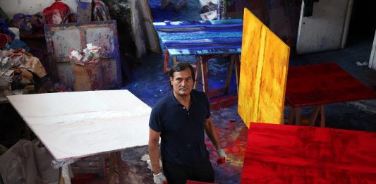 Di soli e oceani: le opere telluriche di Marcello Lo Giudice a Milano