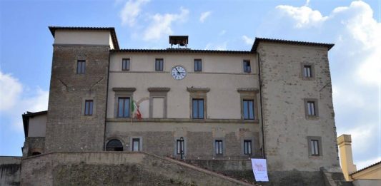 Arte contemporanea e fotografia nel borgo di Castelnuovo di Porto